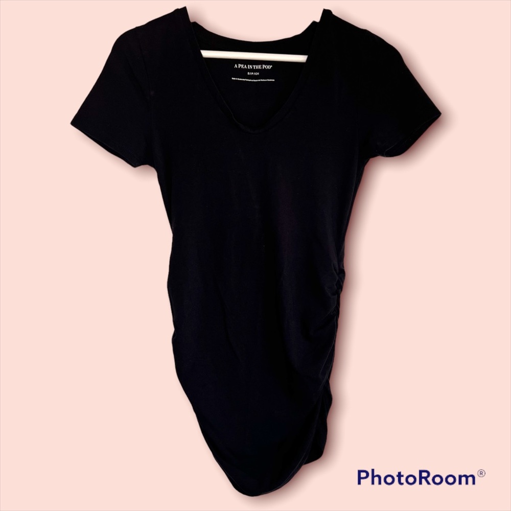 Pea in the pod black shirt maternity